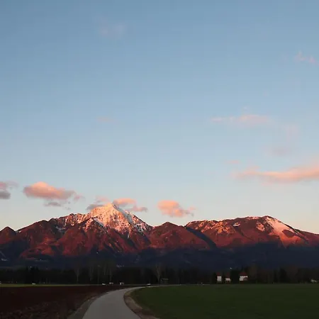 Valjavec 3* Kranj