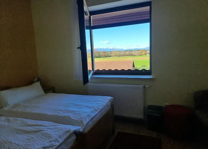 Valjavec Bed & Breakfast 3*